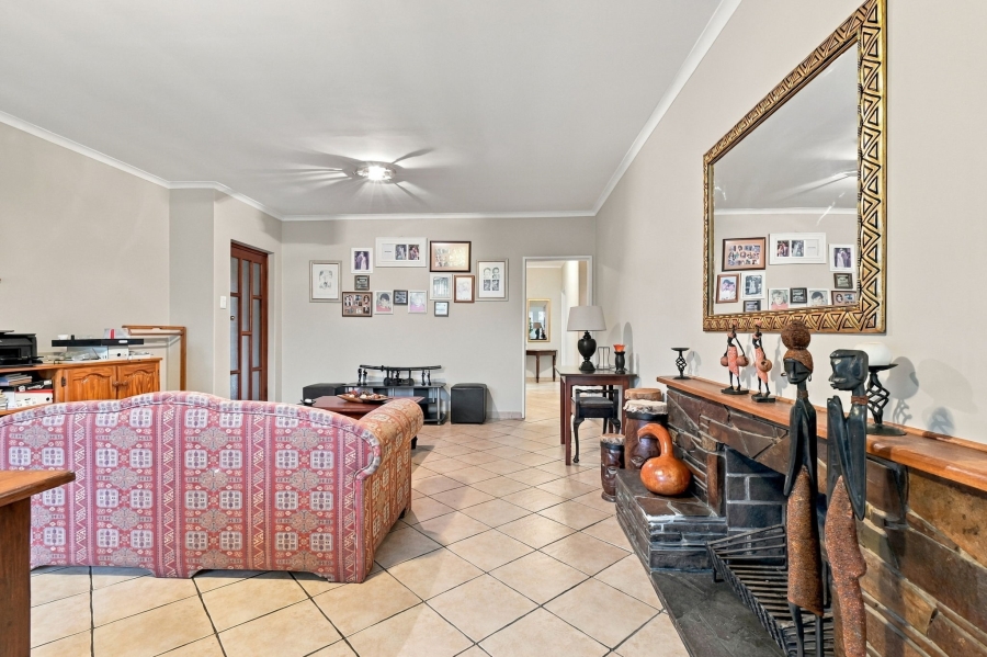 3 Bedroom Property for Sale in Plumstead Western Cape